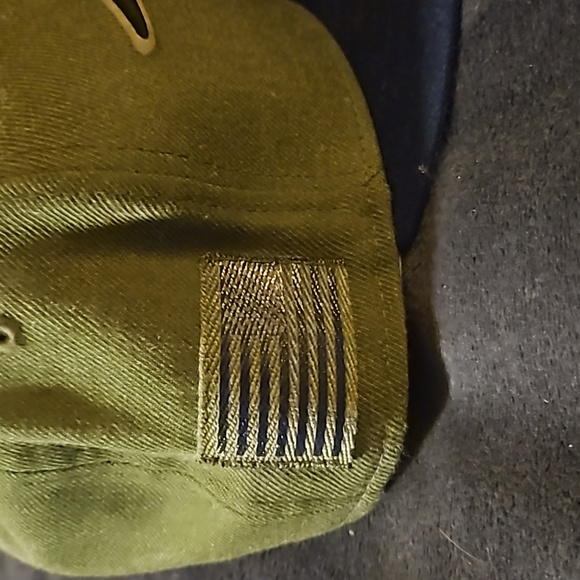 2018 New England Patriots Salute to service hat - Picture 2 of 4